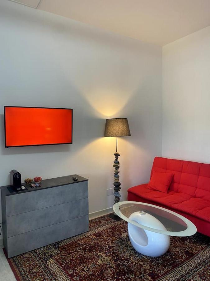 Mini Red Hub - Design Apartment Sant'Agapito Εξωτερικό φωτογραφία